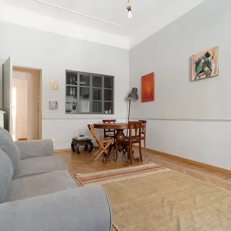 Apartment Guesthost - Spacious X6 Steps From Mm4 Mailand