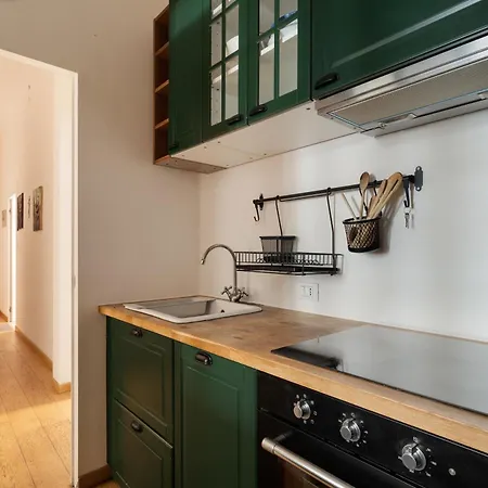 Apartment Guesthost - Spacious X6 Steps From Mm4